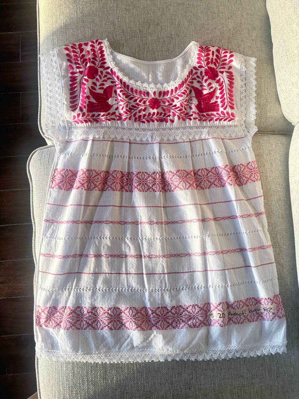 White and Pink Embroidered tunic - Traditional Mexican Style